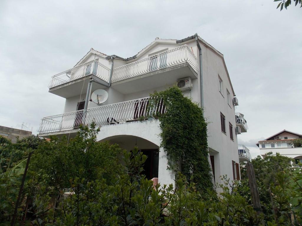 Apartment Ivana Vodice Bagian luar foto