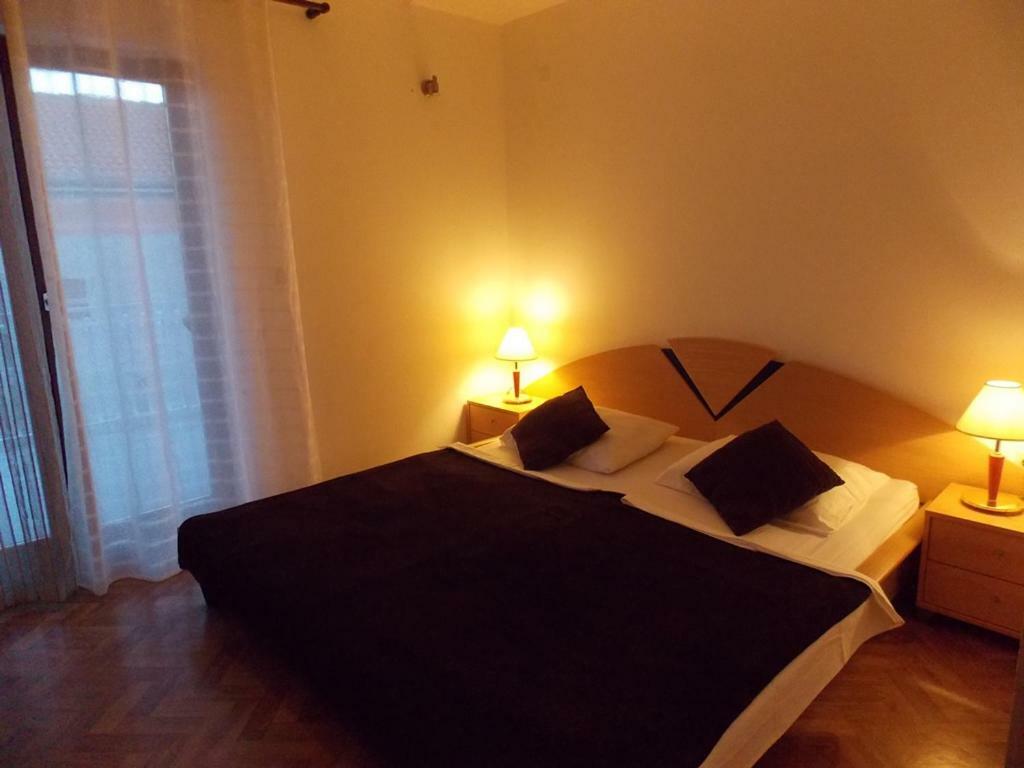 Apartment Ivana Vodice Bagian luar foto